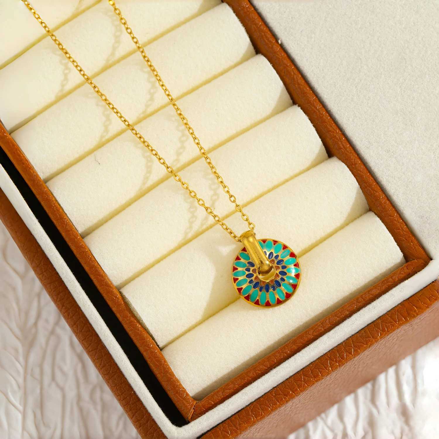 18K Gold Plated Stainless Steel Painted Daisy Jewelry Set for Women Boho Floral Earrings Necklace Hypoallergenic Summer Gift X250625