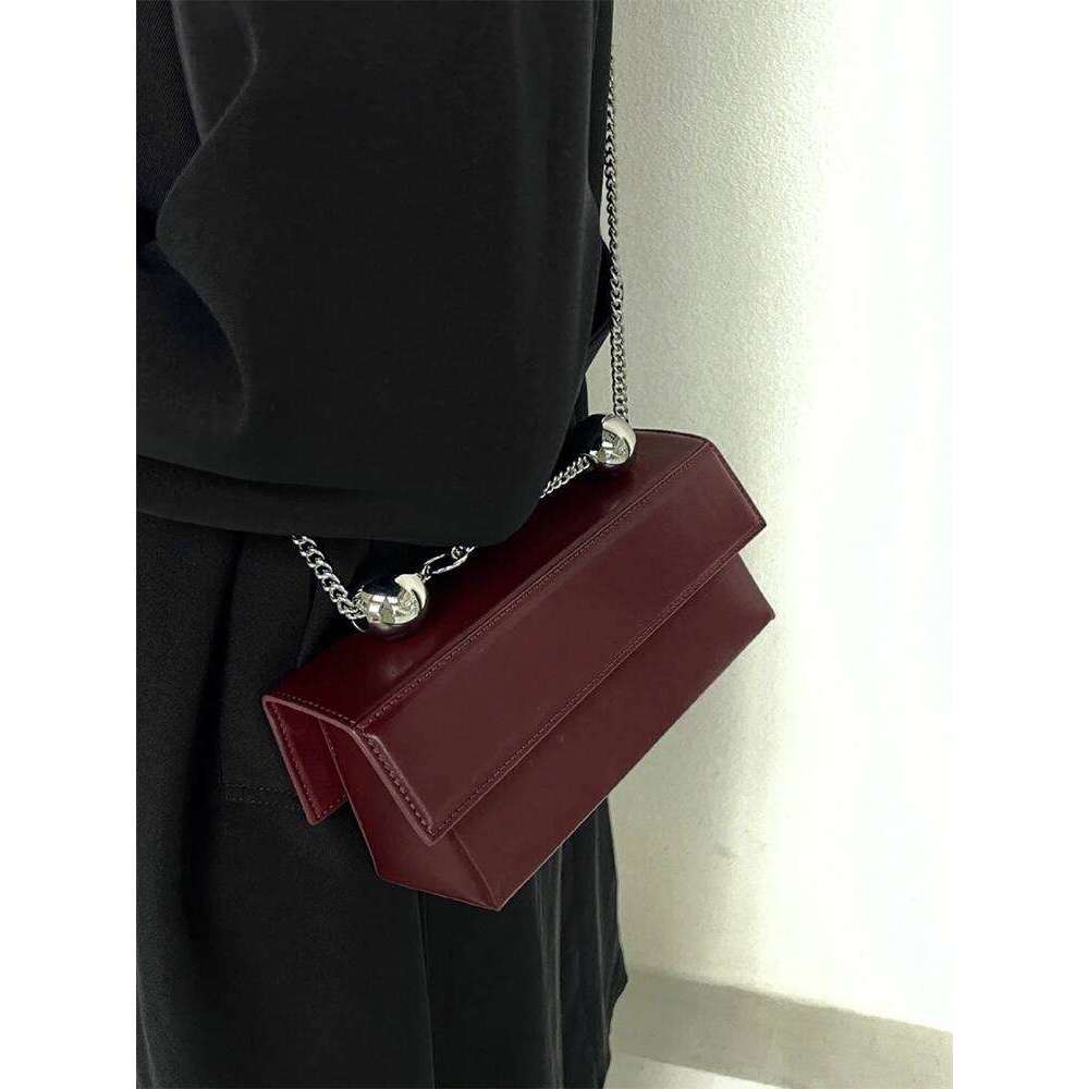 Luxury Bag Genuine Leather Bury Bridal Wedding Bag New Popular Chain Crossbody Bags Women Classic Flap Design Small Handbag Designer