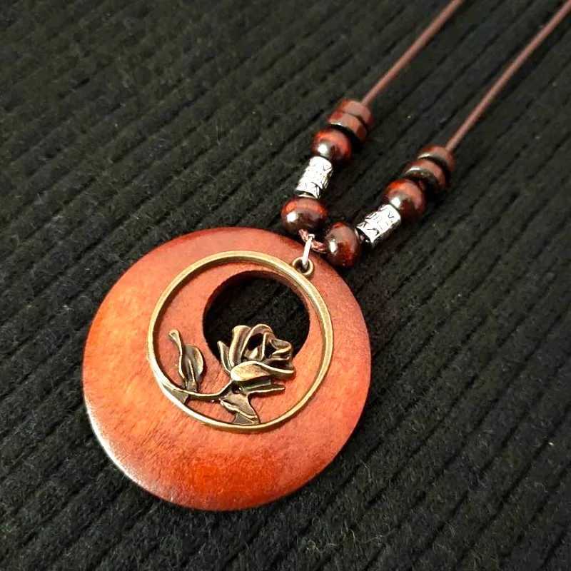 Vintage Wooden Owl Pendant Necklace Boho Ethnic Style Metal Hollow Leaves Necklaces Long Wax Rope Chain for Women Gifts V250625