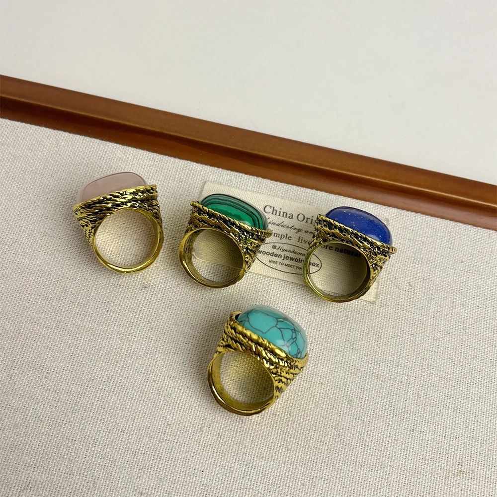 Vintage Geometric Metal Square Natural Stone Ring For Women Exaggerated Trendy Finger Jewelry Party Accessories 250624