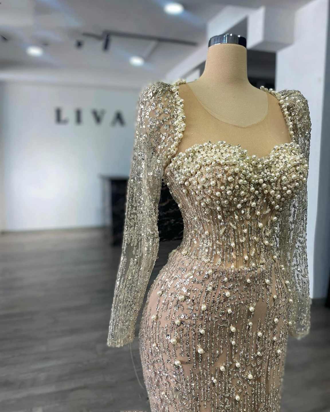 Gorgeous Evening Dress Sexy Cut Out Cocktail Gown Crystals Long Sleeve Women Prom Party Shimmering Customized Prom Wear vestido de novia