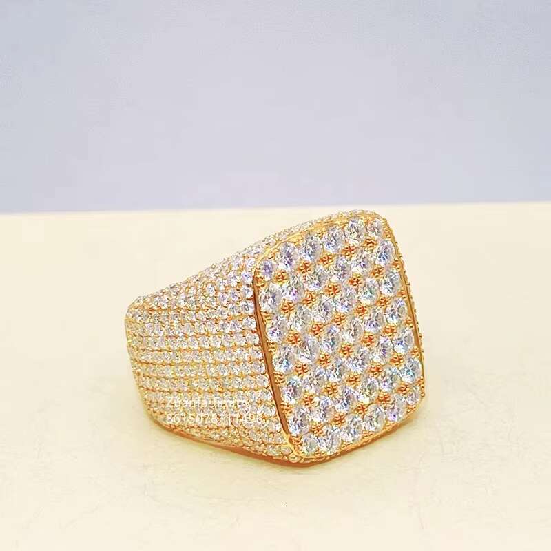 Hip Hop Ring Shining Bling 925 Sterling Silver 14K 18K Gold Plated Iced Out Jewelry VVS Moissanite Diamond Pinky Square Rings