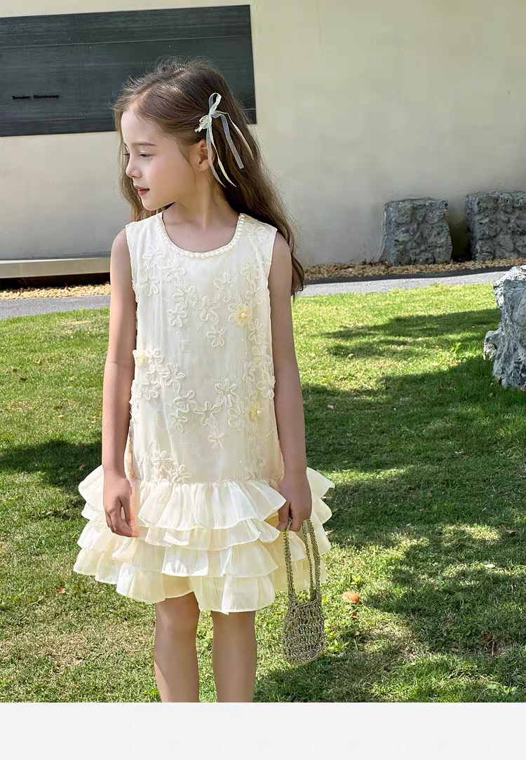 Girl's cake dress butterfly three-dimensional decoration dress casual dress vest dress birthday party dress, princess dress