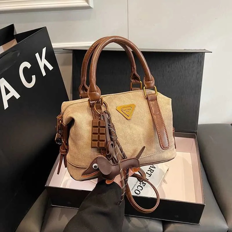 Designer Bag Luxury Bag Shoulder Bag Womens Fashion Handbag Crossbody Commuting Tote Bag Casual Fragrant Versatile Bag