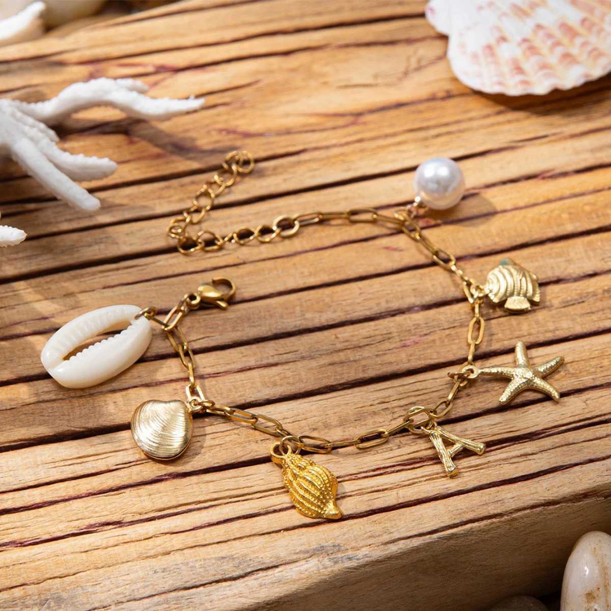 Catuni Summer Beach Initials Charm Astness Bracelet Trendy Starfish Conch Shell Pendants Hand Chain Jewelry Gift for Women X250625