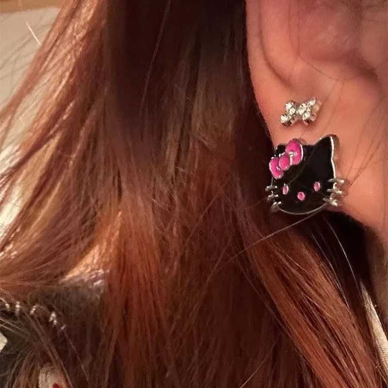 Sanrio New Sanrio Hello Kitty Earrings Kawaii Cartoon Anime Printed Accessories Earrings Pair Two Mens and Womens Decorative Gifts w250716