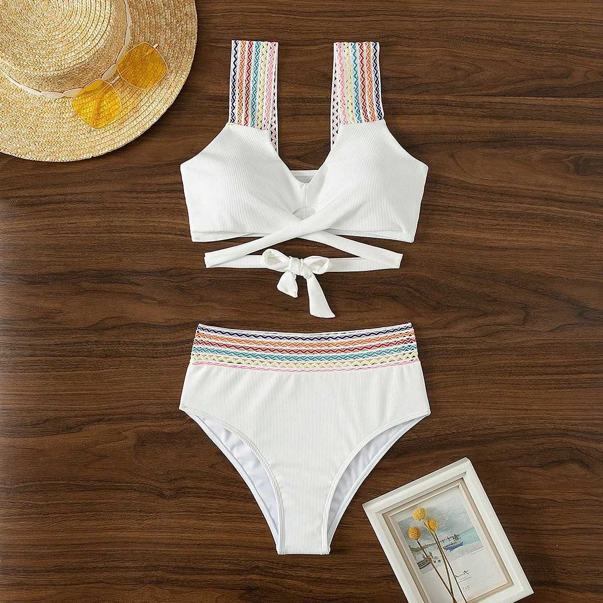 Pure white bikini color suspender belt European and American new swimsuit top sexy seaside vacation. XJ250624