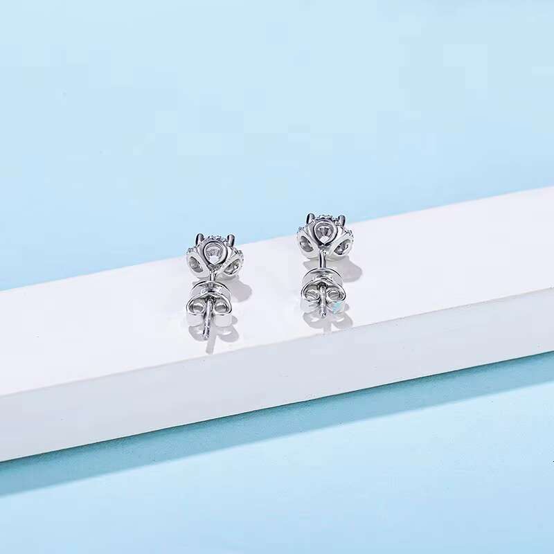 925 Sterling Silver GRA Certified Round Cut Moissanite Stud Earrings Silver Plated Classic Halo Design Moissanite Earings Stud