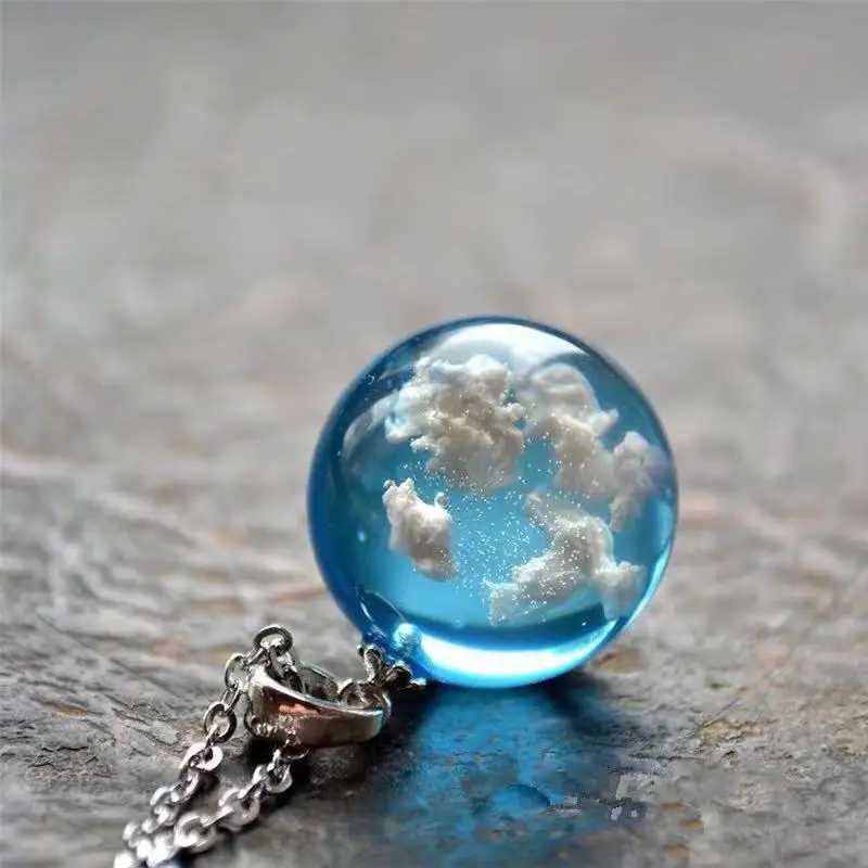 Chic Transparent Resin Round Ball Moon Pendant Necklace Women Blue Sky White Cloud Chain Necklace Fashion Jewelry Gifts for Girl V250625
