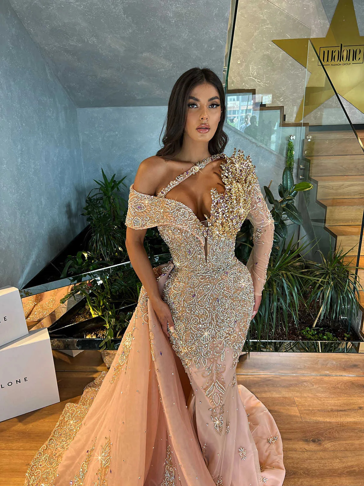 Gorgeous One Shoulder Prom Dresses Beaded Lace Evening Dress Detachable Train Rhinestones Appliques Party Gown Customized