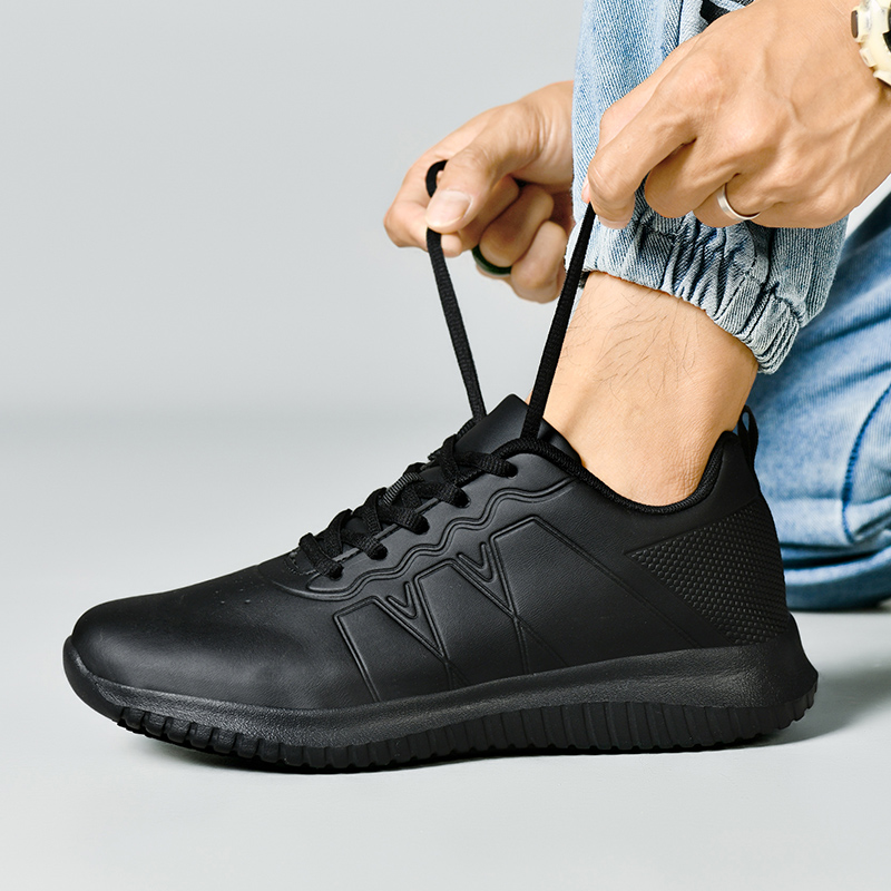 20215-Men's Shoes Sneakers Lightweight Waterproof Touring Shoes Men's All Black Anti-Slip Daily Casual Running Shoes