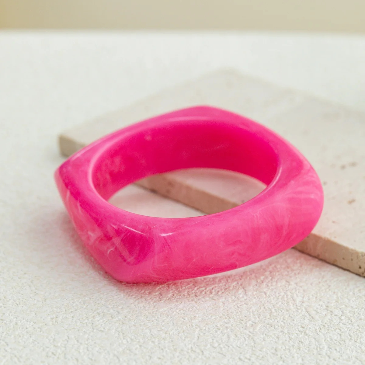 Fashionable Punk Summer Beach Marble Pattern Acrylic Bracelet for Womens Daily Wear and Parties bangles for women 250625