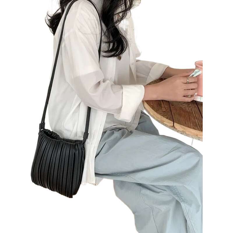 Summer Fashion New Crossbody Women's PU Single Shoulder Mini Versatile Pleated Casual Small Square Bag
