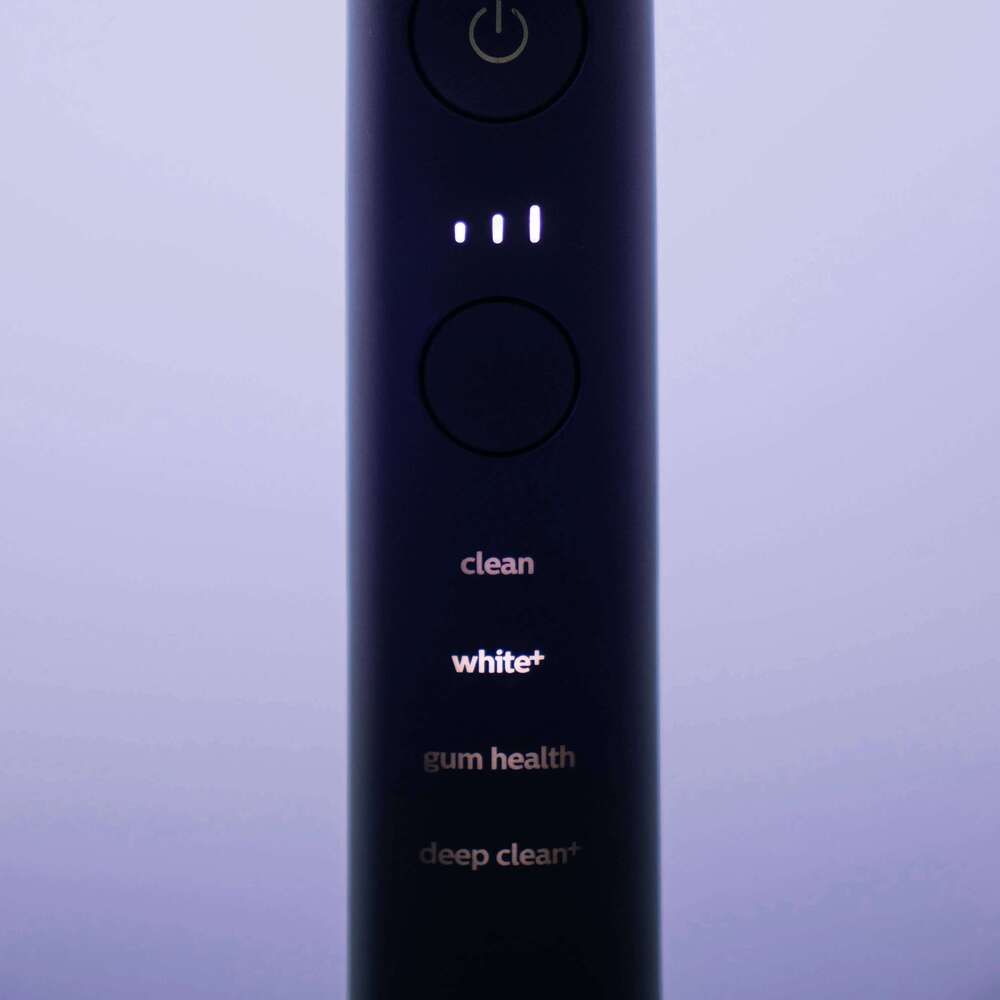 PHILIPS Sonicare 9000 Special Edition Rechargeable Toothbrush, Black/Purple, HX9911/91, W3 Brush Head