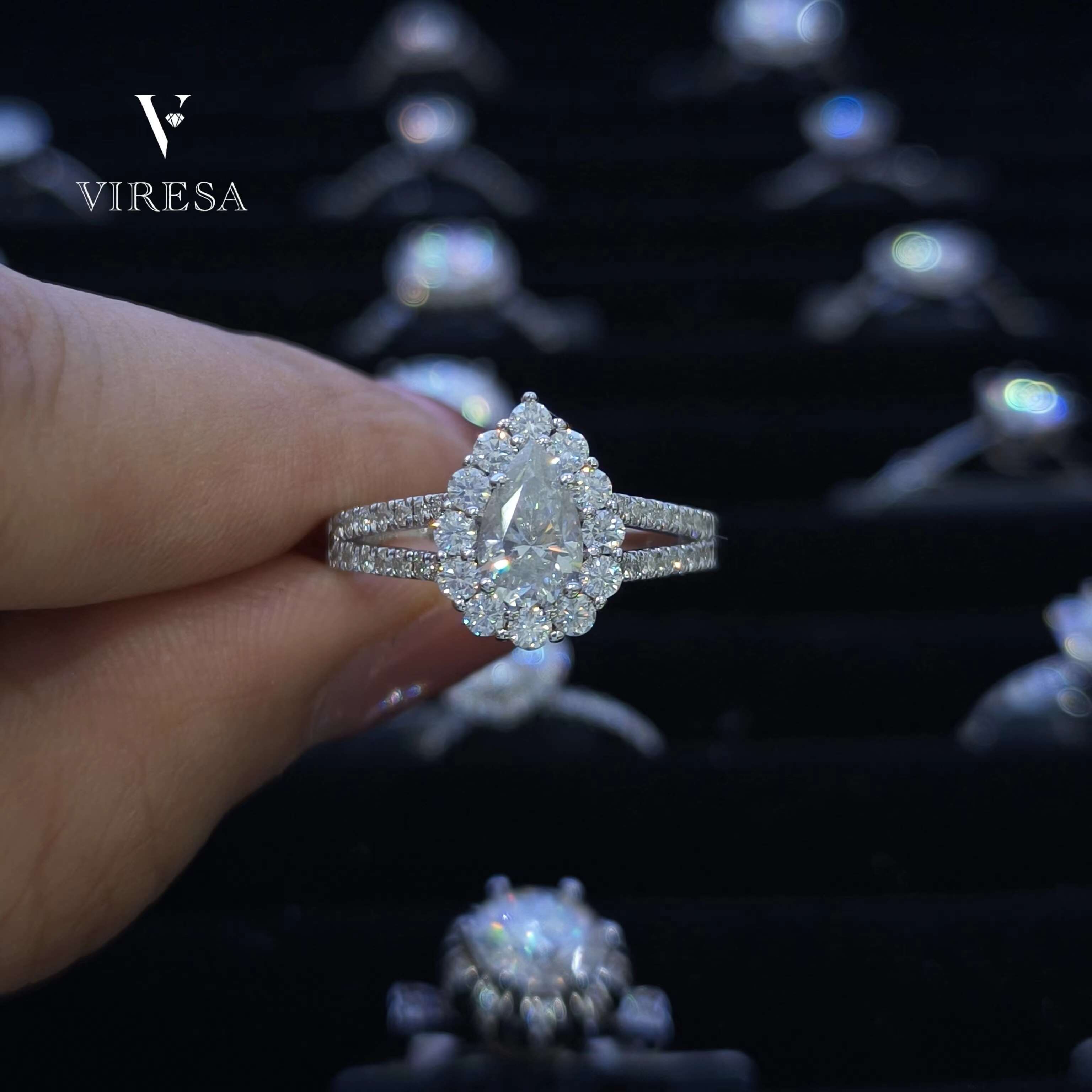 Hot Sale Stylish Moissanite Ring for Women Pear Cut Wedding Engagement Ring