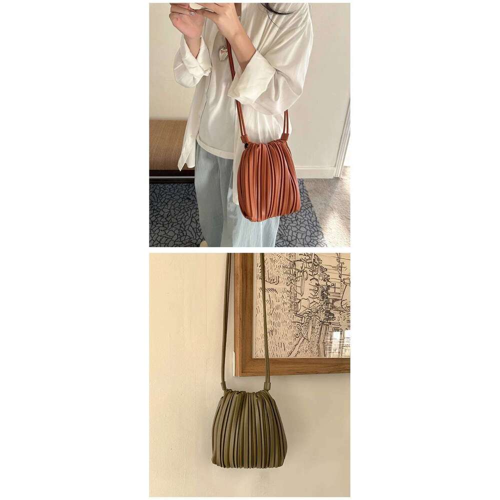 Summer Fashion New Crossbody Women's PU Single Shoulder Mini Versatile Pleated Casual Small Square Bag