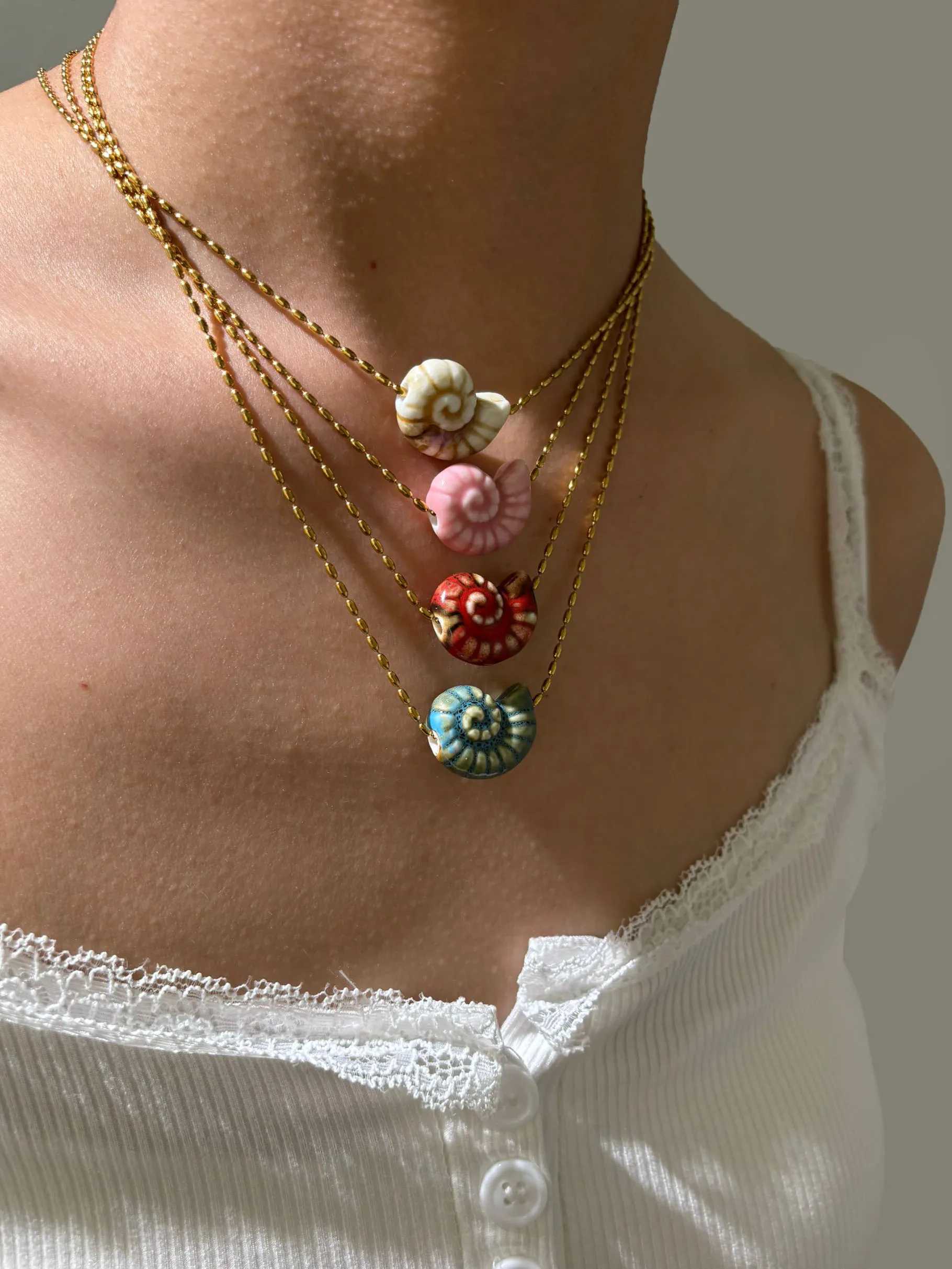 Perisbox New Cute Multicolour Ceramic Conch Pendant Necklace for Women Stainless Steel Chain Trendy Holiday Jewelry Gift Summer V250625