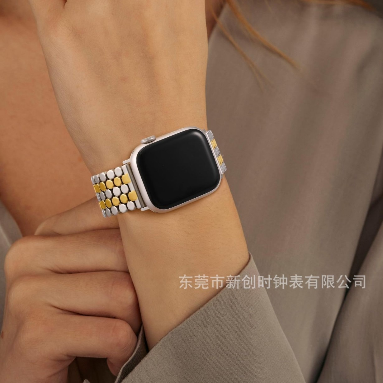 Luxury High-end Alloy Fish scale Design Watch Band for Apple Watch & HUAWEI WATCH GT 4 22mm Universal Strap