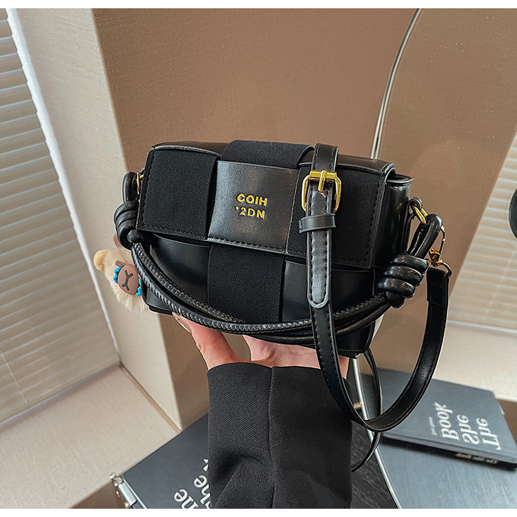 Free Shipping 2025 New Designer Bag Single Shoulder Bag High-end Korean Style Lightweight Bag For Women Super Popular Woven Niche Design Single Should