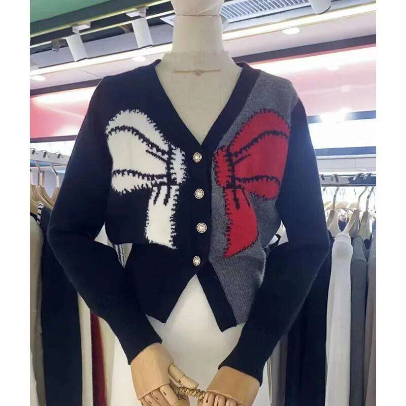 Spring Autumn Korean Streets Fashion V-neck Sweaters Women Bow Jacquard Loose Vintage Knitted Cardigan Office Lady Patchwork Top