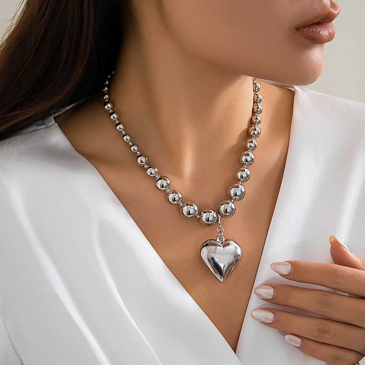 Big CCB Ball Beaded Chain and Heart Pendant Necklace for Women Trendy Choker Collar on the Neck Accessories Fashion Jewelry M250625