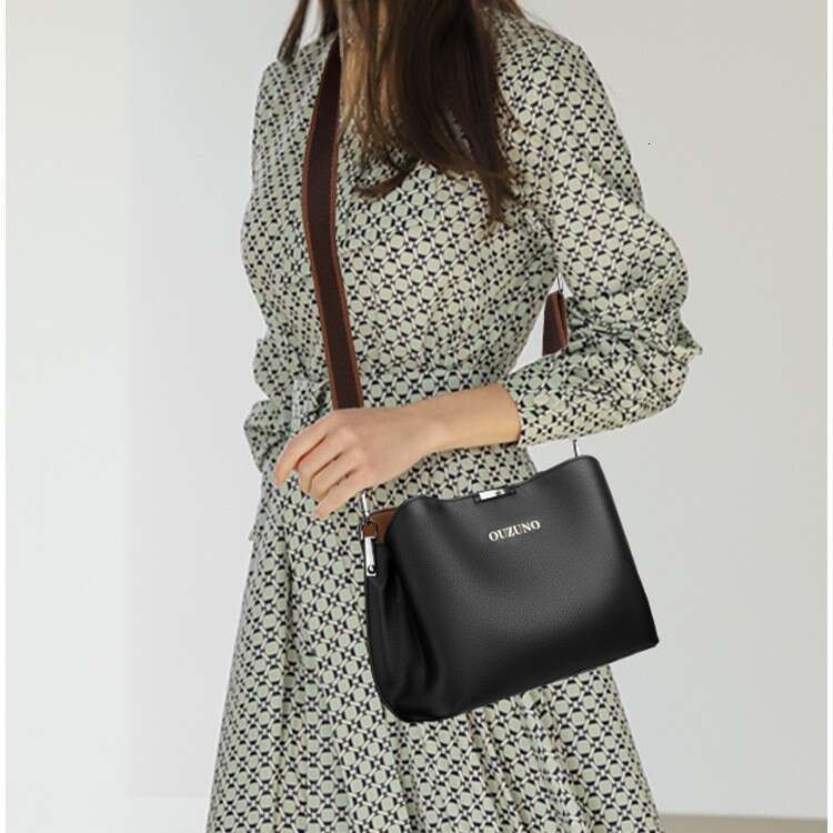 womens new style highend fashion versatile light luxury practical handbag shoulder commuter crossbody bag