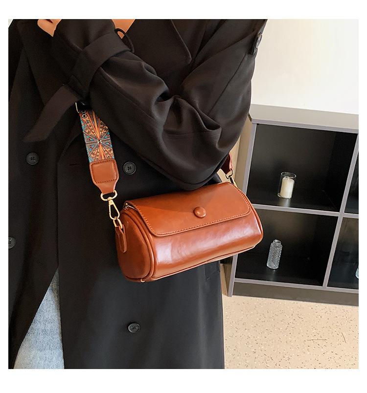 2025 New Spring Fashionable All-match Wide-strap Shoulder and Crossbody Bag Cylindrical Bag Retro Small Bag Niche and Stylish Women's Bag