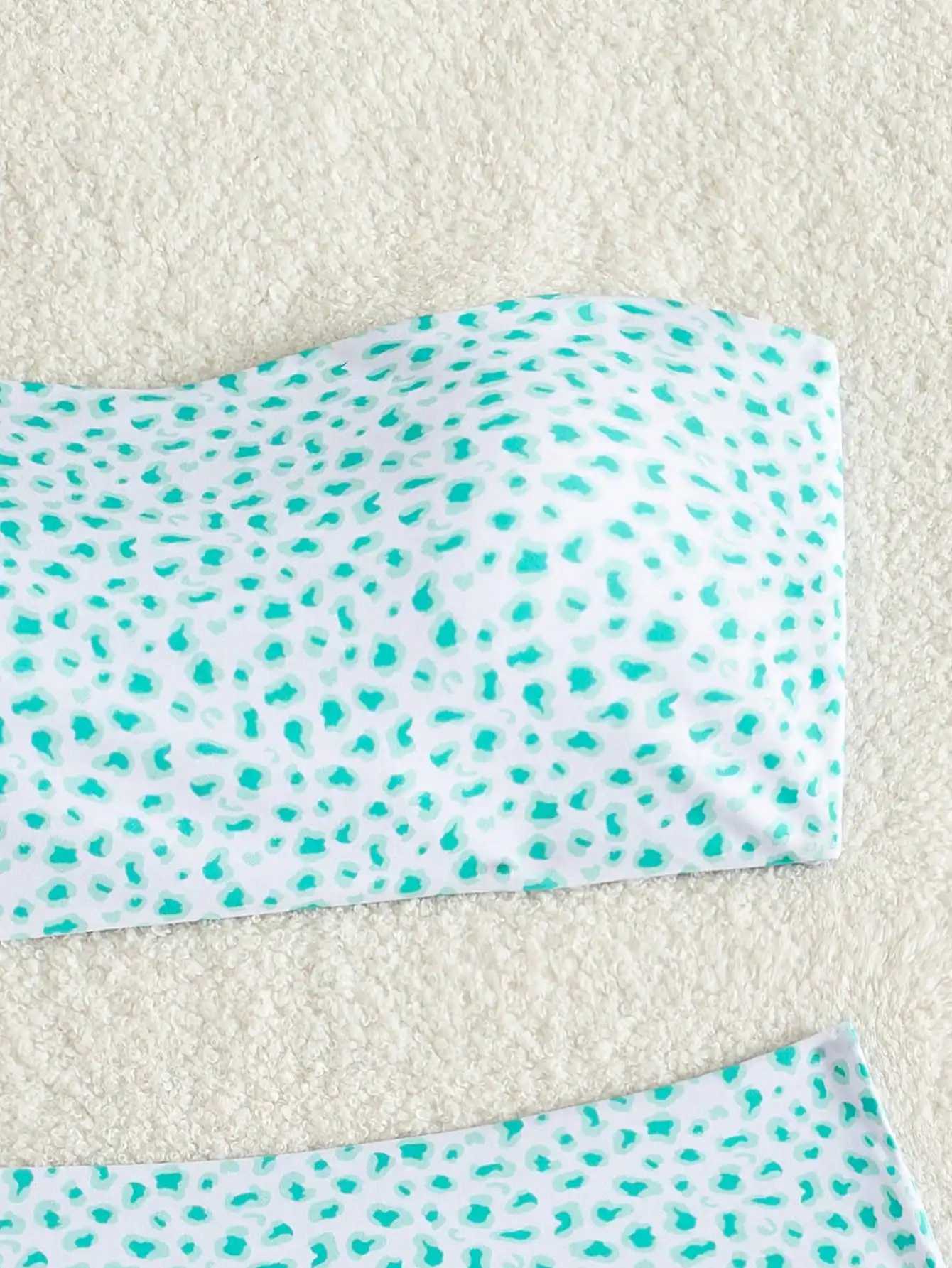 Floral Bandeau Bikini Youthful Vitality Seaside Photo XJ250624