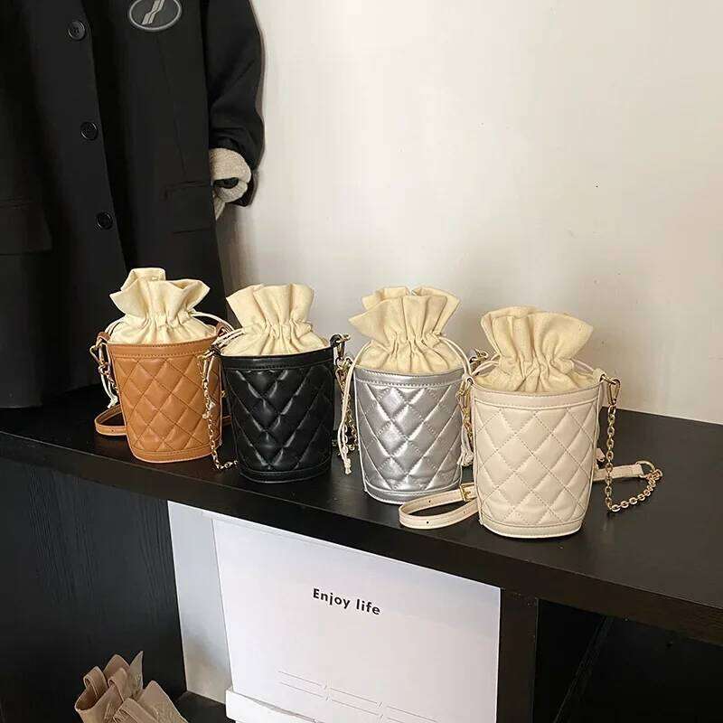 Cute New 2025 Y2k Women Hand Summer Design Tote Bucket Shoulder Female Beach Handbag Designer Bag Woman Gifts