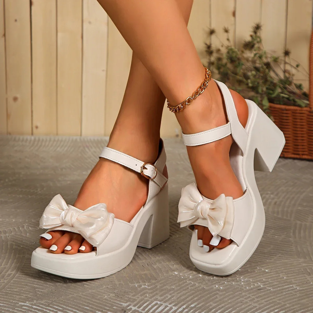 Summer Comfortable and Elegant Casual Banquet High Heel Sandals Fashionable Temperament Bow Thick Heeled Womens Shoes 250624