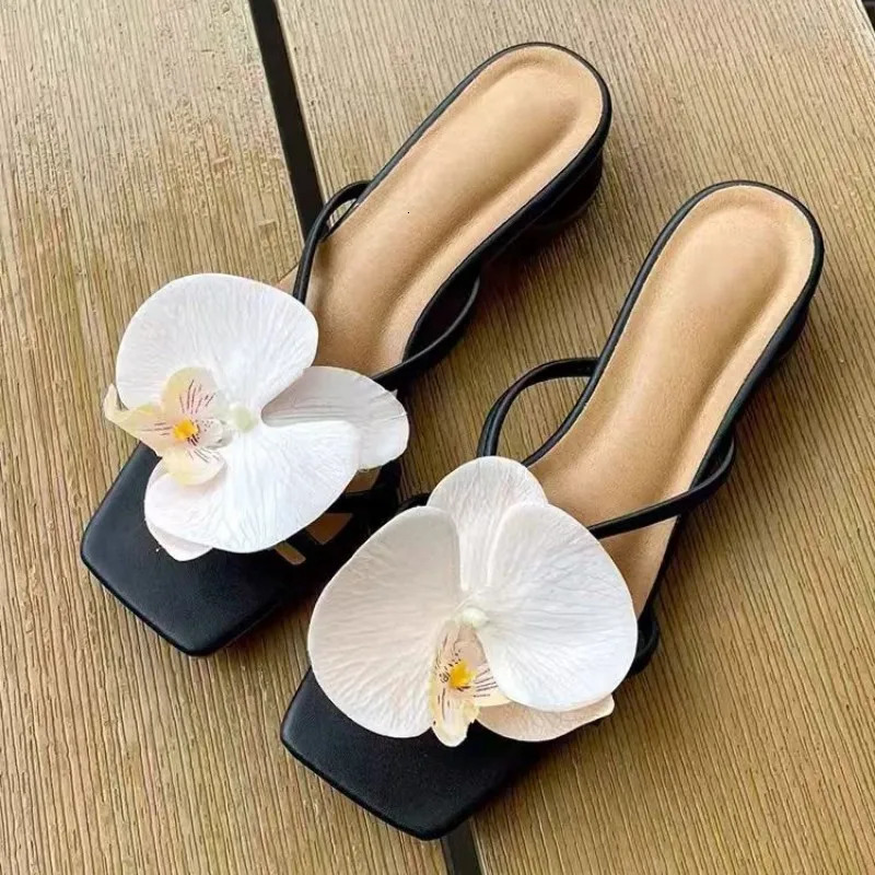Sexy Open Toe Chunky Heel One-Strap Women Slippers Orchid Flowers Decor Square Toe Sandals Ladies Summer Beach Shoes 250624