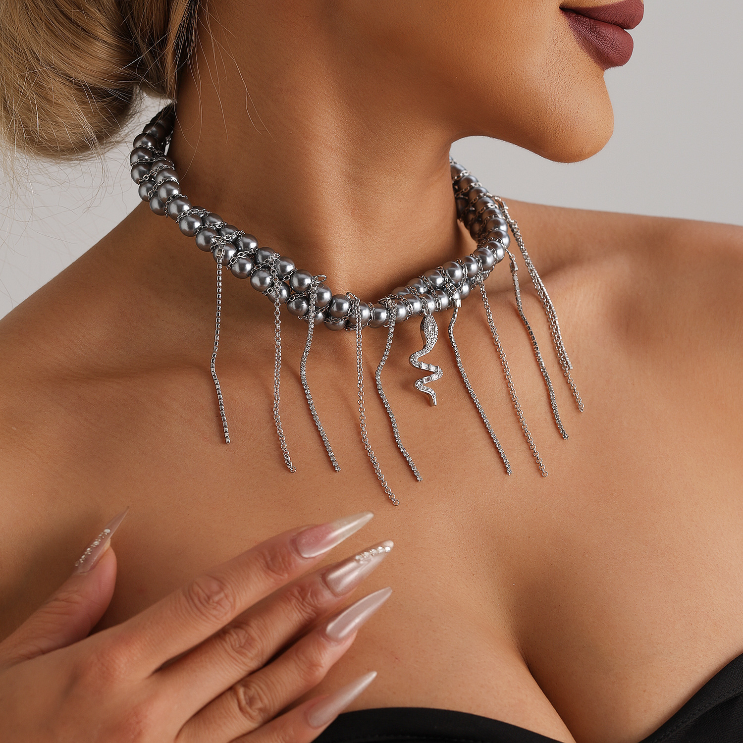 Jewelry INS New Year Snake Pendant Tassel Texture Collarbone Light Fashion Wrap Chain for Women Jewelry for Women