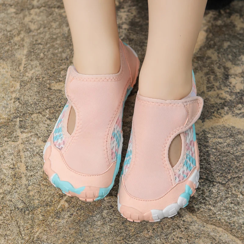 Quick Drying Water Shoes Non-Slip Breathable Summer Aqua Beach Sandal Flat Shoe Seaside Slipper For Men Kids Gril Creek Shoes 250624