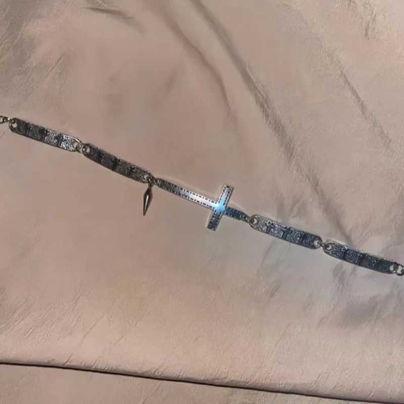 Punk Jewelry Spliced Cross Rivet Necklace Grunge Rock Cool Accessories Cool Necklace Women Goth Korean Fashion Choker V250625