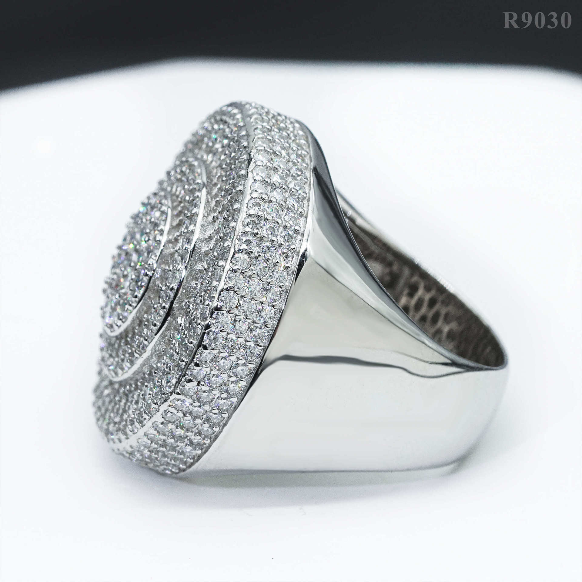 Big Designs Luxury Men's Hip Hop Jewelry Moissanites Iced Out Ring Silver Sterling Jewelry Men's Diamond Ring