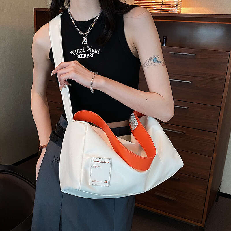 Large Capacity for Women 2023 New Summer Simple Versatile Shoulder Crossbody Trendy Pillow Bag This Year