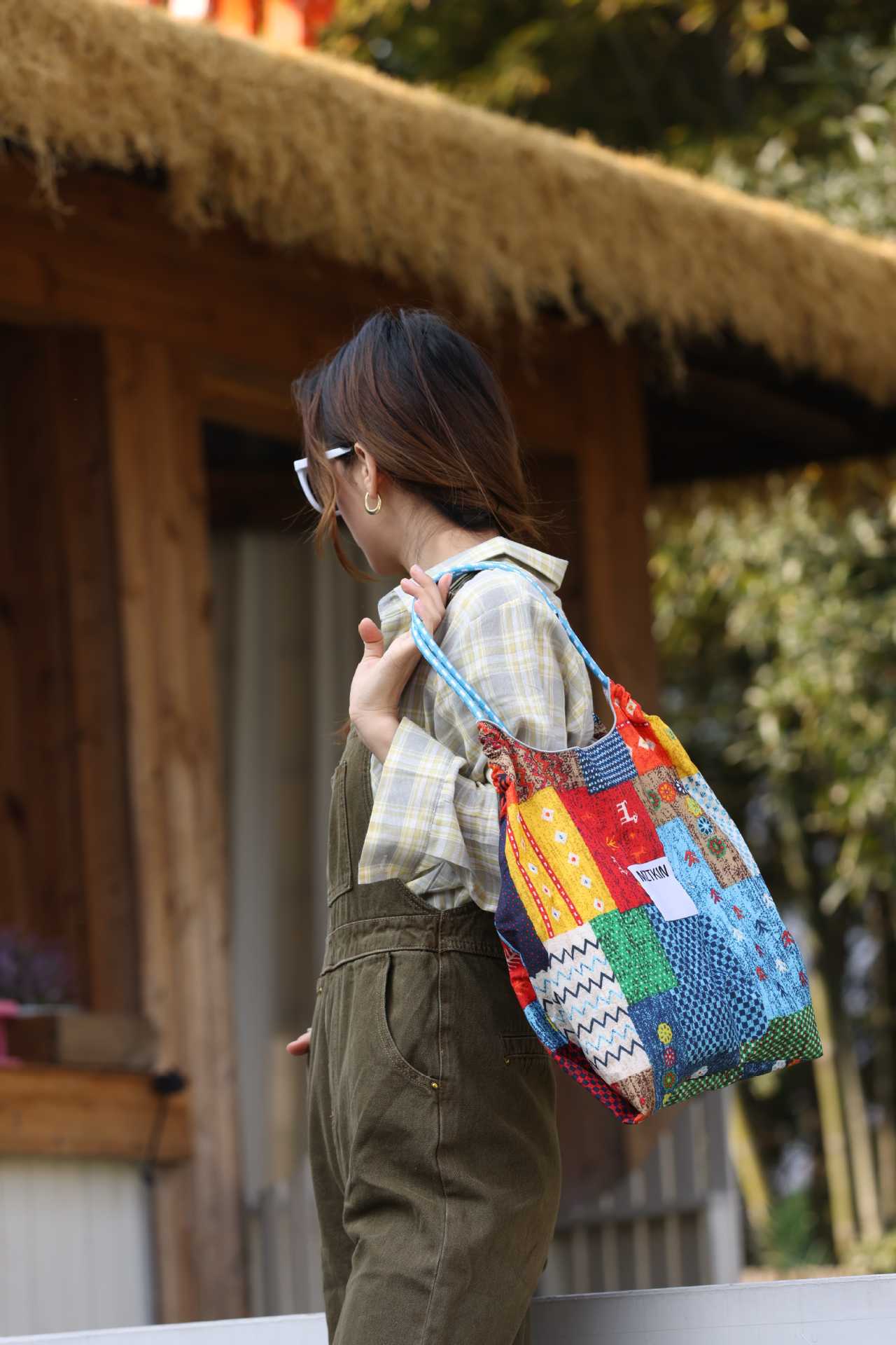 new original design patchwork handmade bags with ethnic style versatile for daily use single - shoulder and cross - body bags