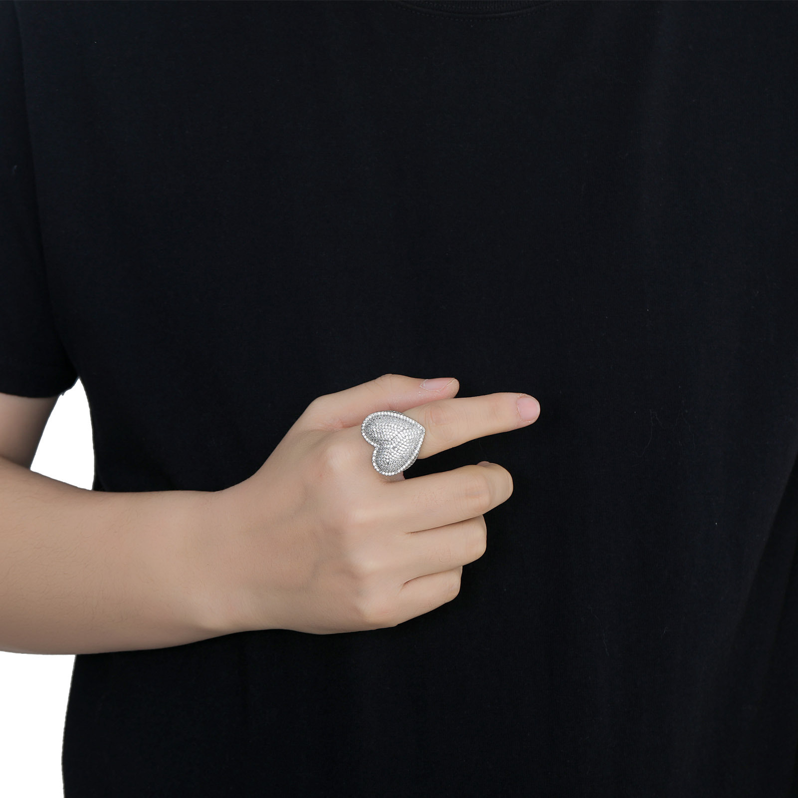New Luxury Moissanite Love Broken Heart Ring Individual Trendy Hip Hop Heart Diamond Jewelry Passes the Diamond Tester