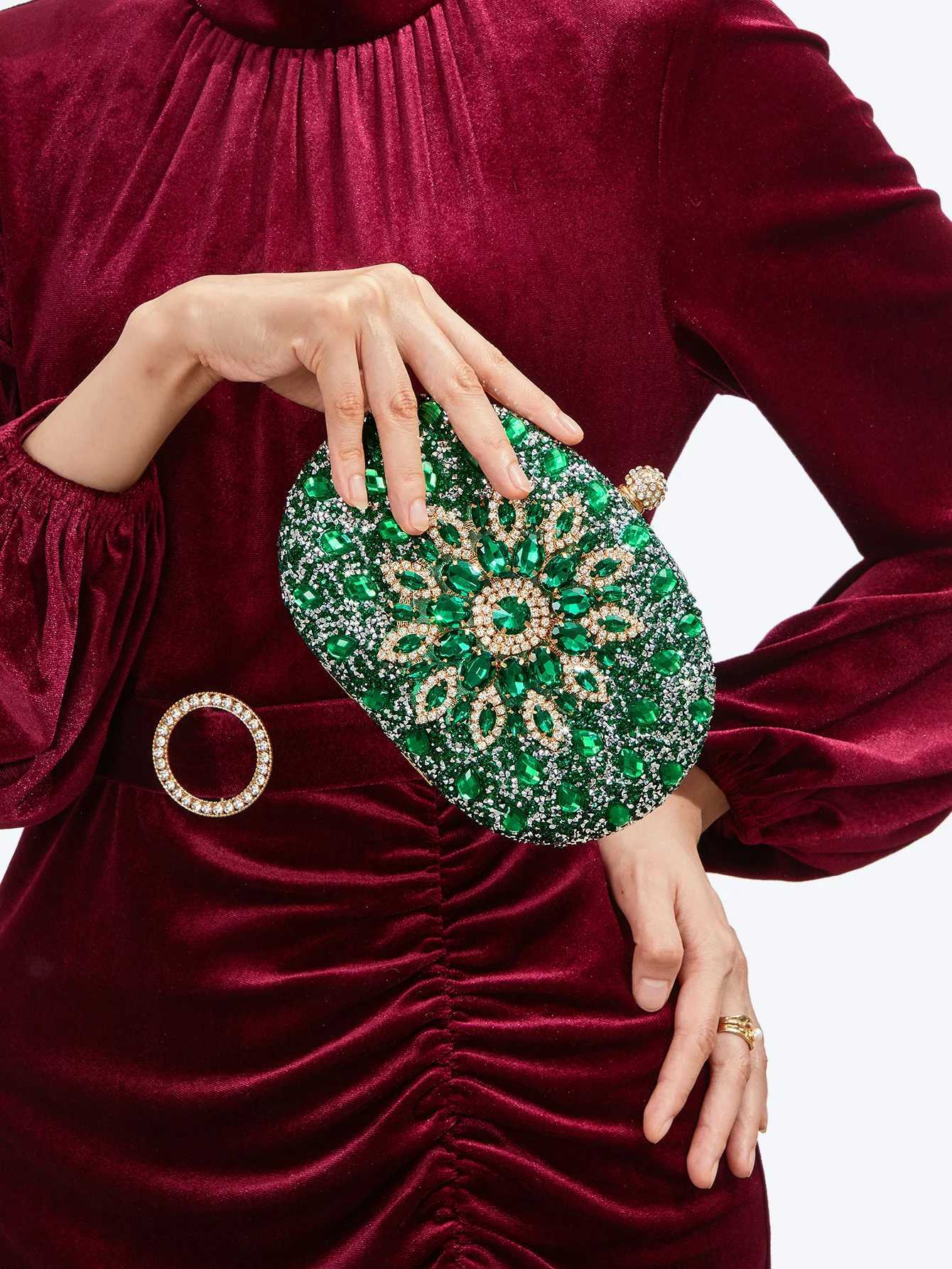 Gorgeous shiny mini diamond-studded rhinestone floral hand-held dinner bag for wedding and party M250625