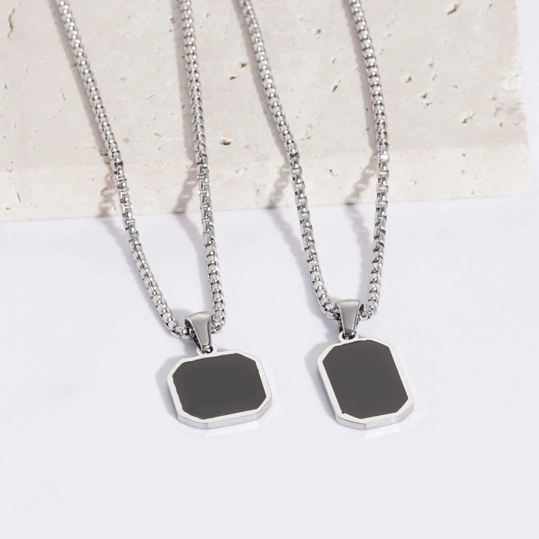 Causal Square Necklace for Men Boys Waterproof Black Resin Geometric Pendant Necklace Hip Hop Trendy Jewelry Gifts V250625
