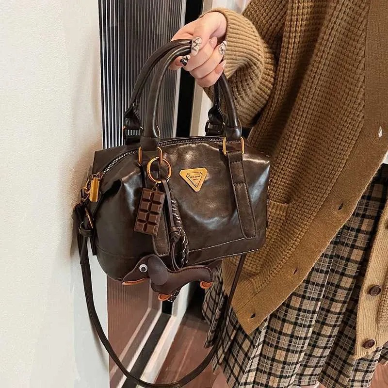 Designer Bag Luxury Bag Shoulder Bag Womens Fashion Handbag Crossbody Commuting Tote Bag Casual Fragrant Versatile Bag
