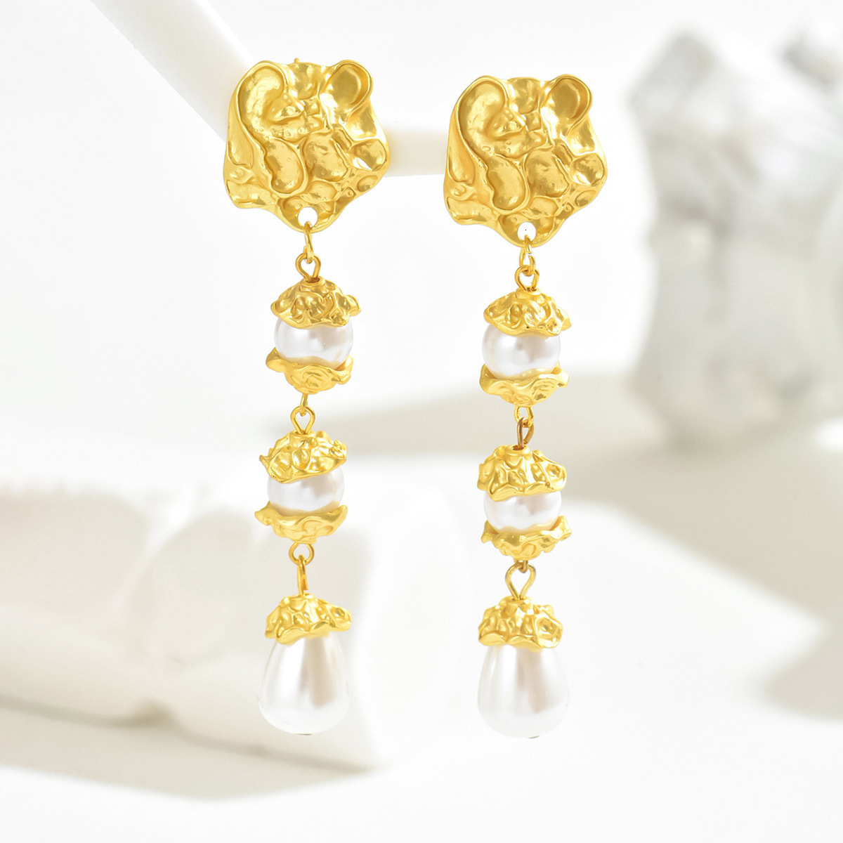 Palace Style Geometric Metal Women S Inlaid Pearl Design High End Earrings