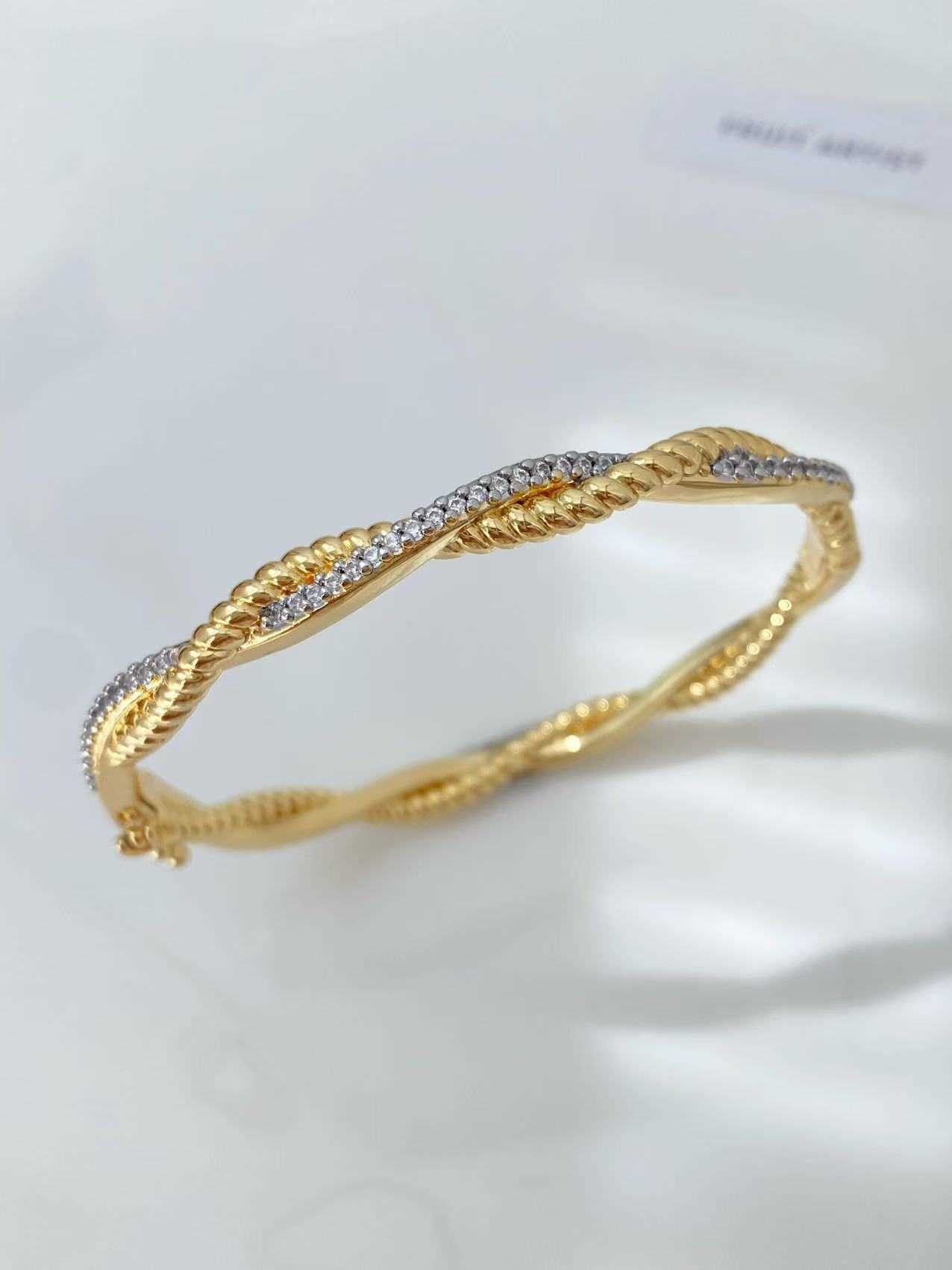 Fashion Micro Pave Cross Wave 18K Two-Tone Gold Bracelet Jewelry Versatile Commuting 250615