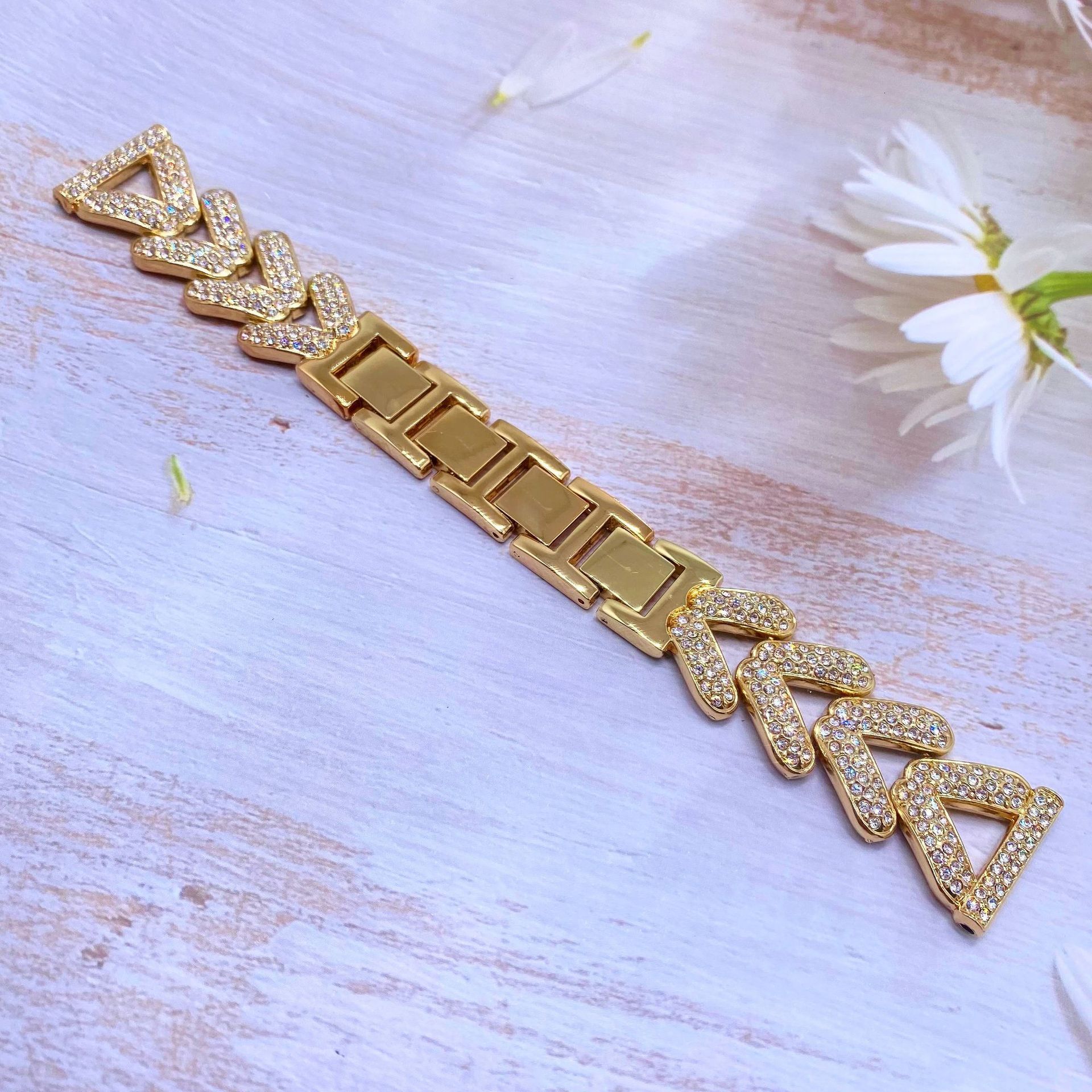 Luxury Premium Design 8-Shaped Diamond-Inlaid Metal Watch Band for Apple Watch Series 1-9