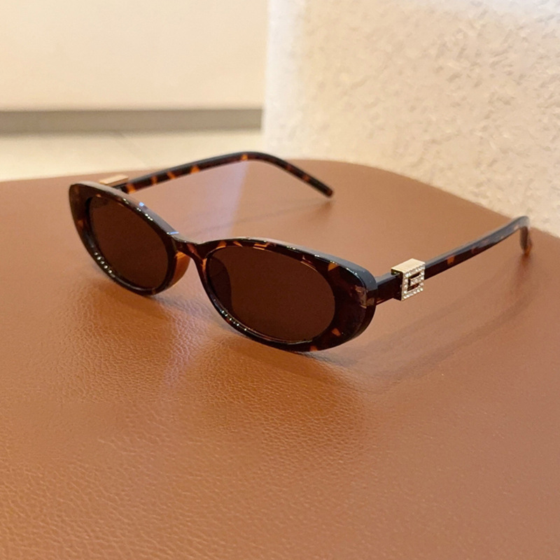 Oval sunglasses for women designer exquisite men sunglasses daily outfit uv protection designer sunglasses man classical letters decorations glasses sh0284