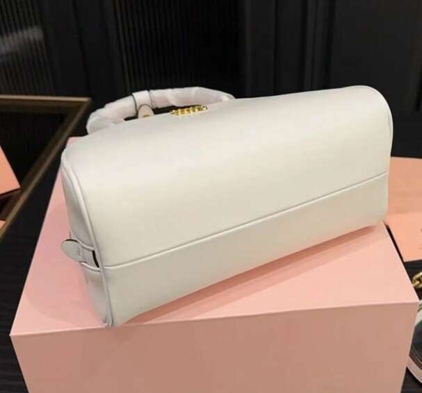 Hot Selling The New Women's Shoulder Handbag, Dumpling Bag, Made Of Italian Imported Cowhide, Top Quality Designer Bags