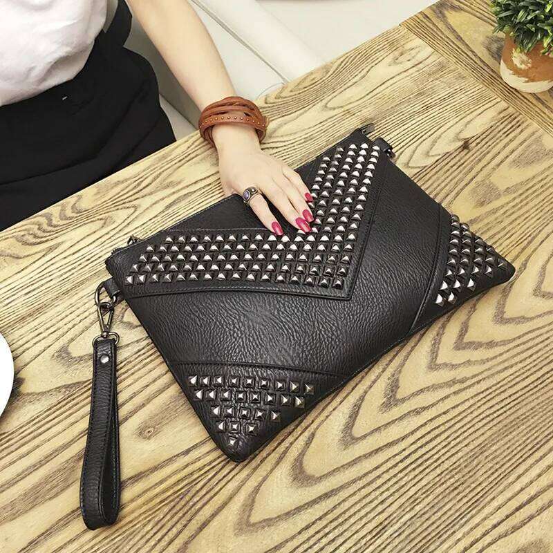 Fashion Rivet Day Clutches For Women Shoulder PU Leather Crossbody Brand Design Ladies Envelope Bags Clutch Purse