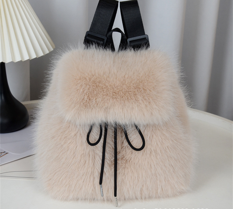 hot free shipping Backpack Style 2025 new fashionable luxury bag crossbody bag Autumn Winter Imitation fur plush bag for womens black pink