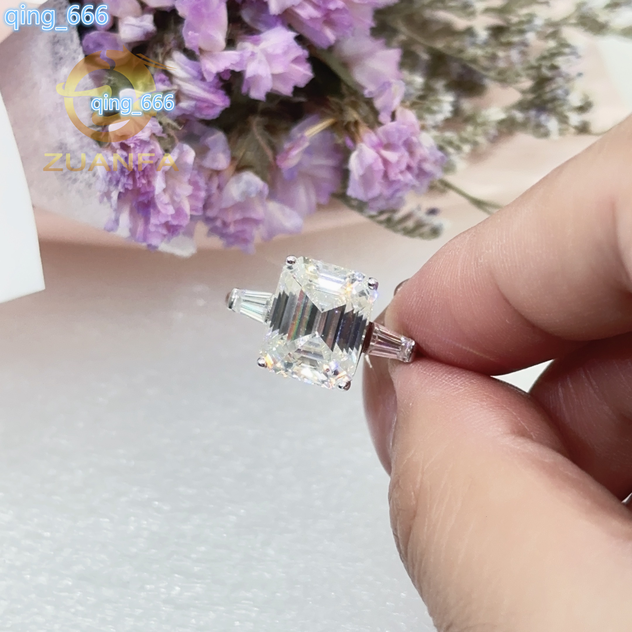 Fashion Women Jewelry Emerald Cut Moissanite Diamond Ring 5carat VVS Engagement Ring Sterling Silver 925