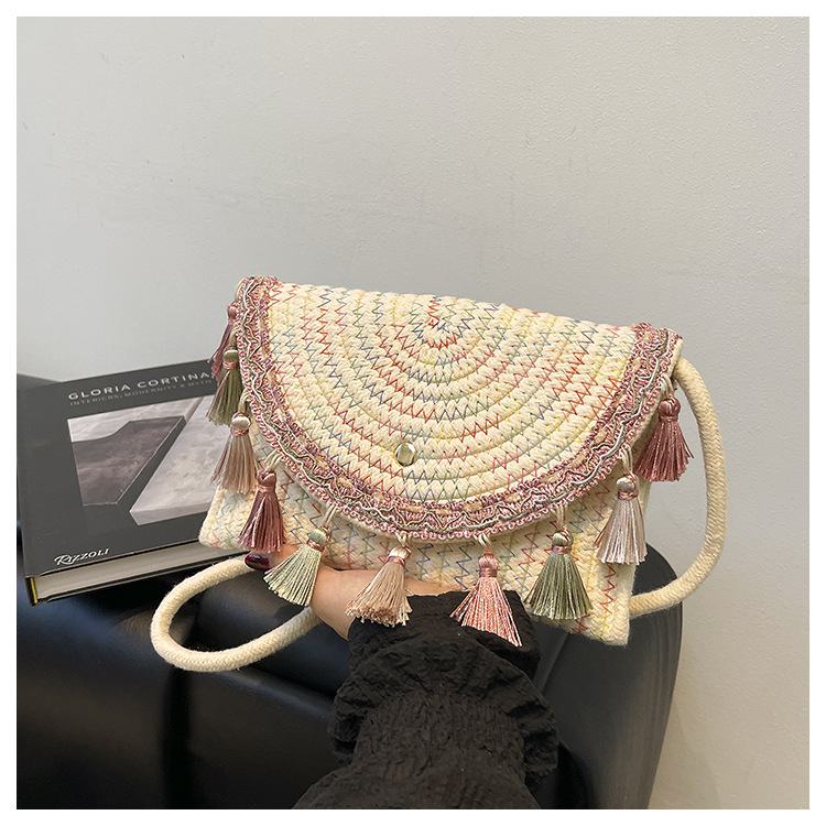 Bohemian tassel bags for women 2025 styles in the summer ethnic style woven bags single - shoulder and cross - body bags for seaside vacations